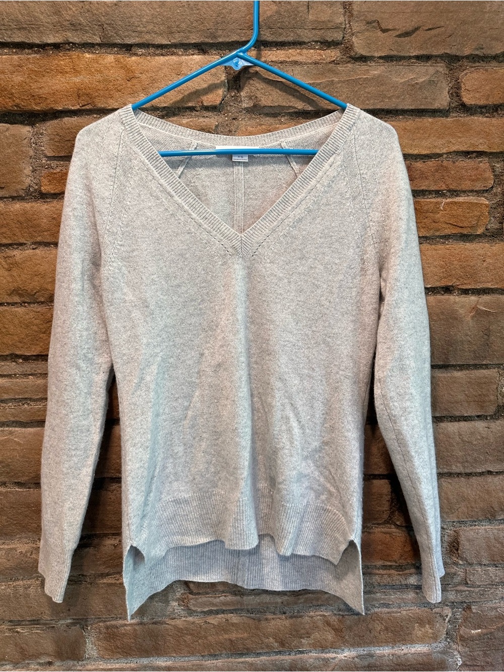 Duffy Cashmere V-neck Grey Sweater XS